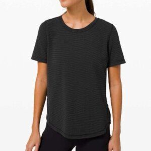 lululemon Long Distance Short Sleeve Black Size 4 NWT